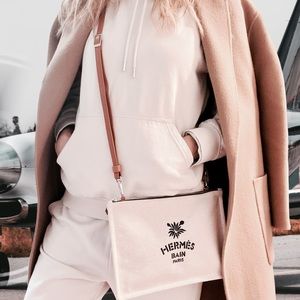 Authentic Hermes Bain limited edition Leopards pouch/cross-body